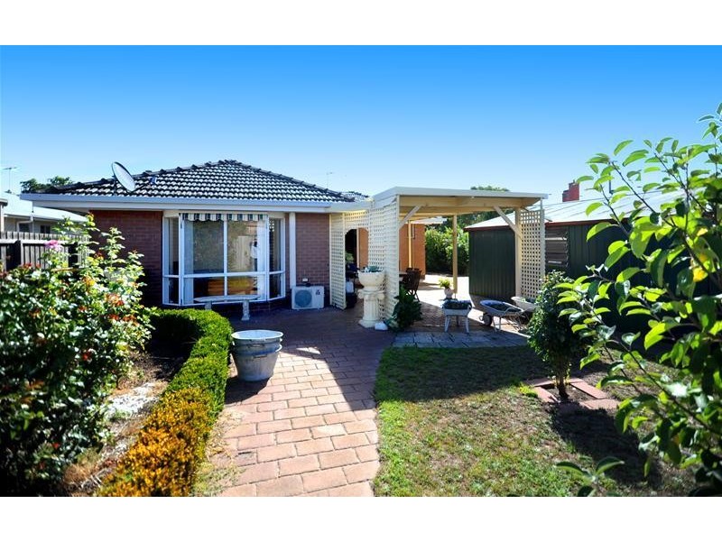 1 Ash Road, Leopold VIC 3224