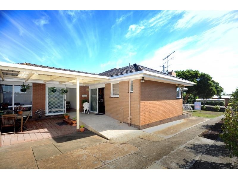 1 Ash Road, Leopold VIC 3224