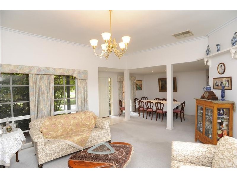 5 The Crescent, Leopold VIC 3224