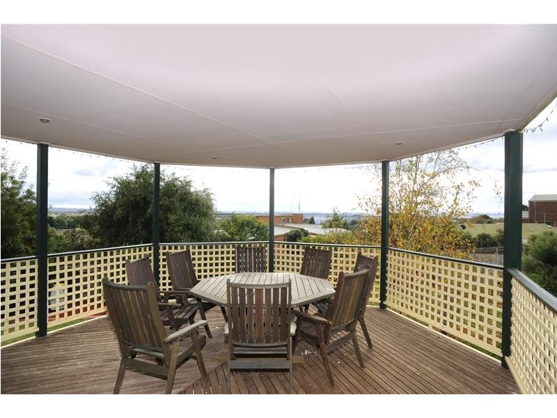 5 The Crescent, Leopold VIC 3224