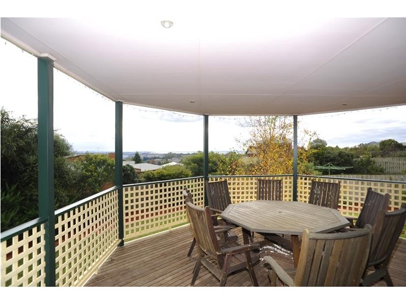 5 The Crescent, Leopold VIC 3224