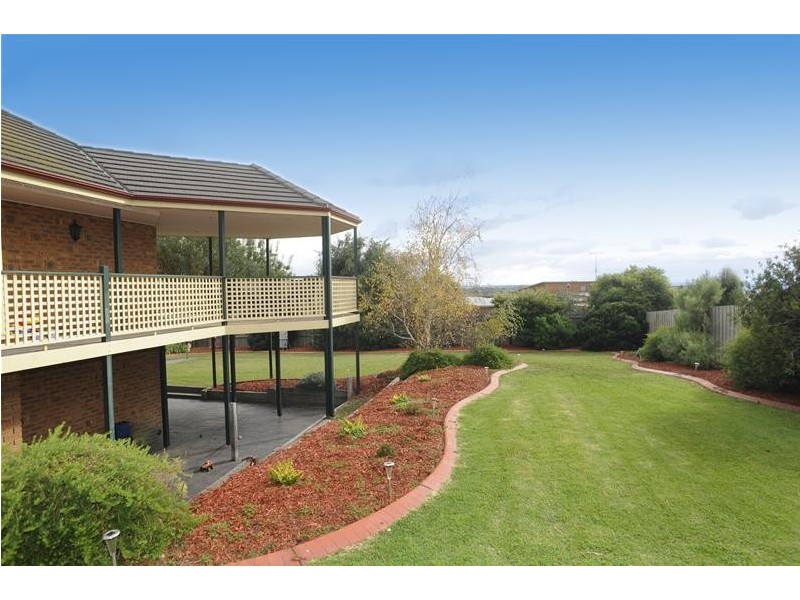5 The Crescent, Leopold VIC 3224