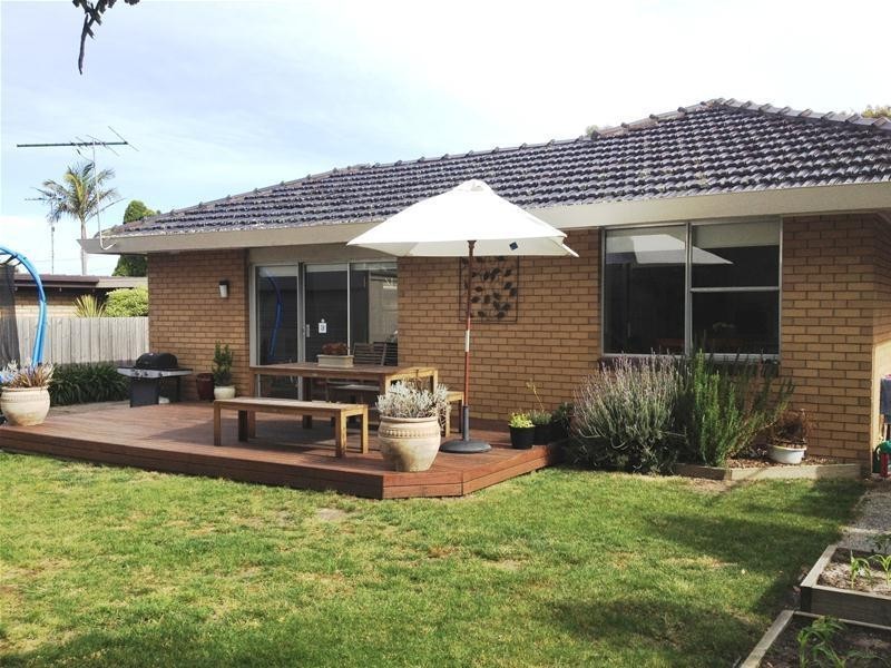 9 Carroll Street, Leopold VIC 3224