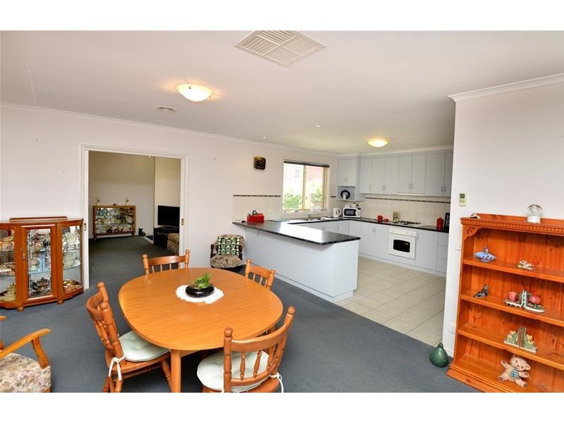 2/10 Myuna Street, Leopold VIC 3224