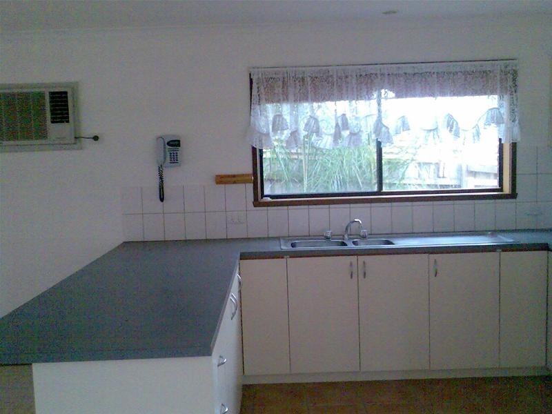 2/79 Kensington Road, Leopold VIC 3224