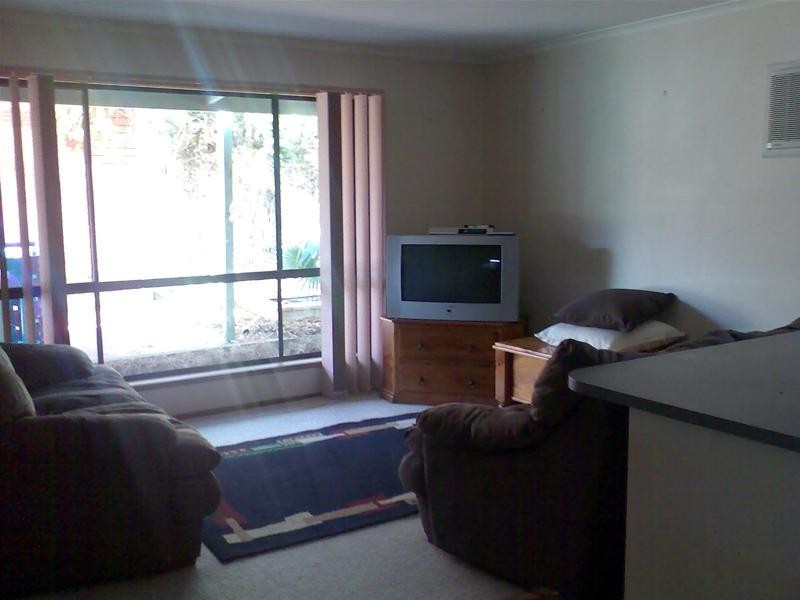 2/79 Kensington Road, Leopold VIC 3224