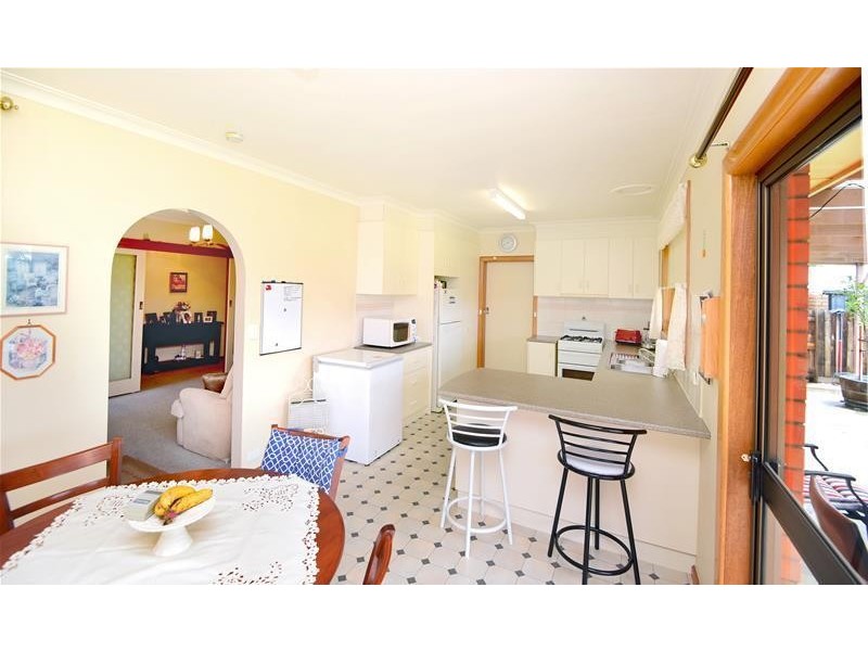 27 Carroll Street, Leopold VIC 3224
