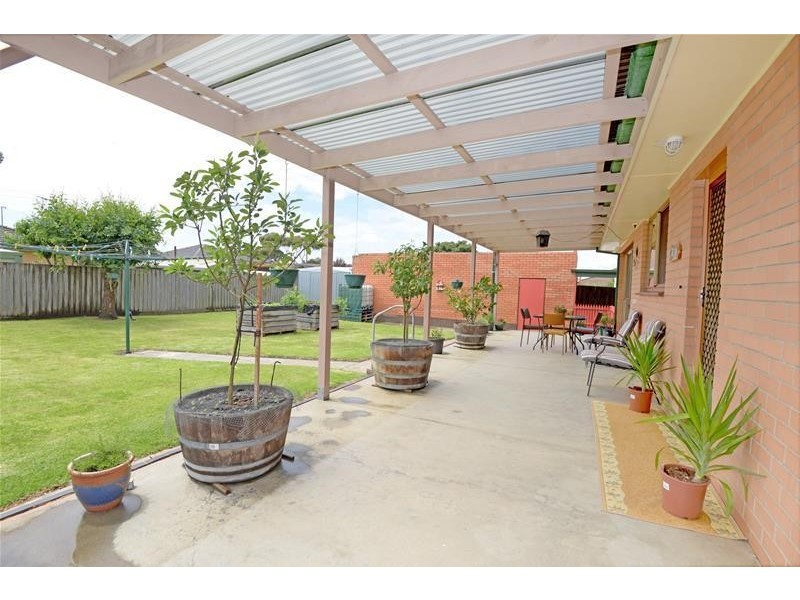 27 Carroll Street, Leopold VIC 3224