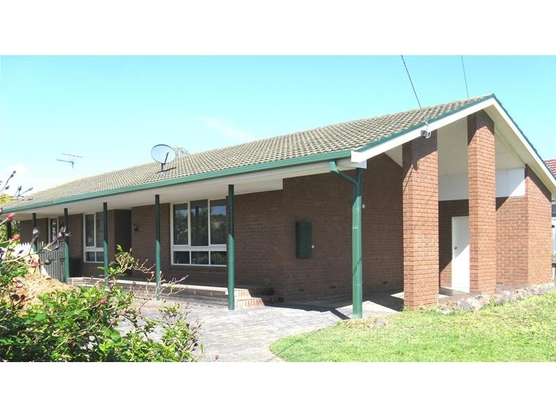16 Myuna Street, Leopold VIC 3224