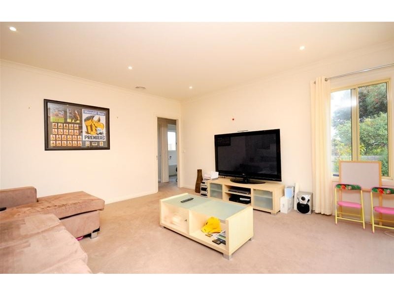 1/16 Bisinella Court, Leopold VIC 3224