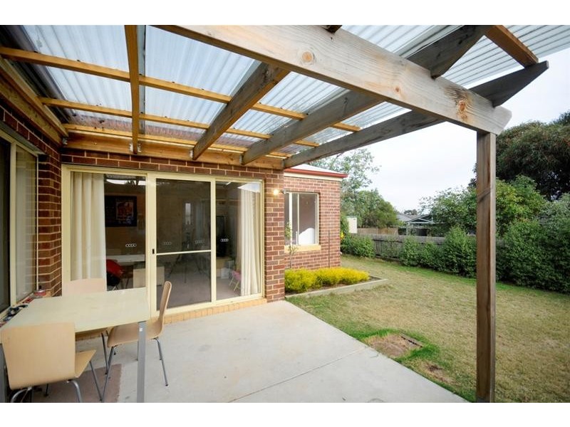 1/16 Bisinella Court, Leopold VIC 3224