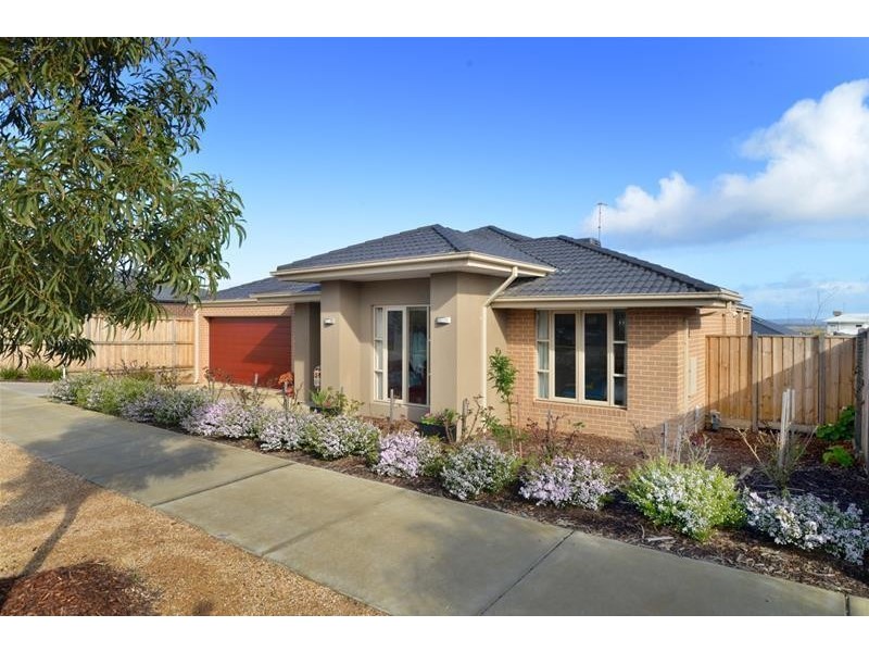 40 Village Green Drive, Leopold VIC 3224