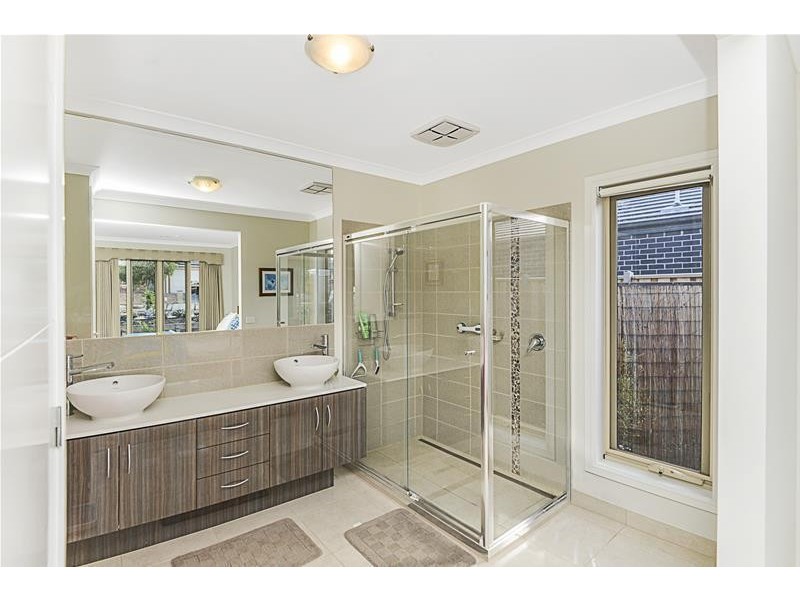 40 Village Green Drive, Leopold VIC 3224