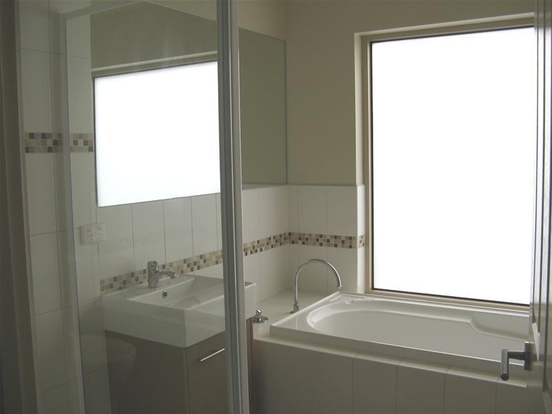 14 Thompson Street, Whittington VIC 3219