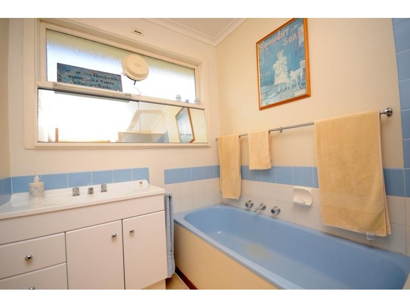 831 Bellarine Highway, Leopold VIC 3224