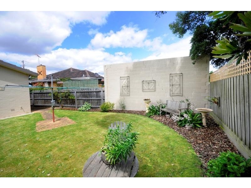 831 Bellarine Highway, Leopold VIC 3224