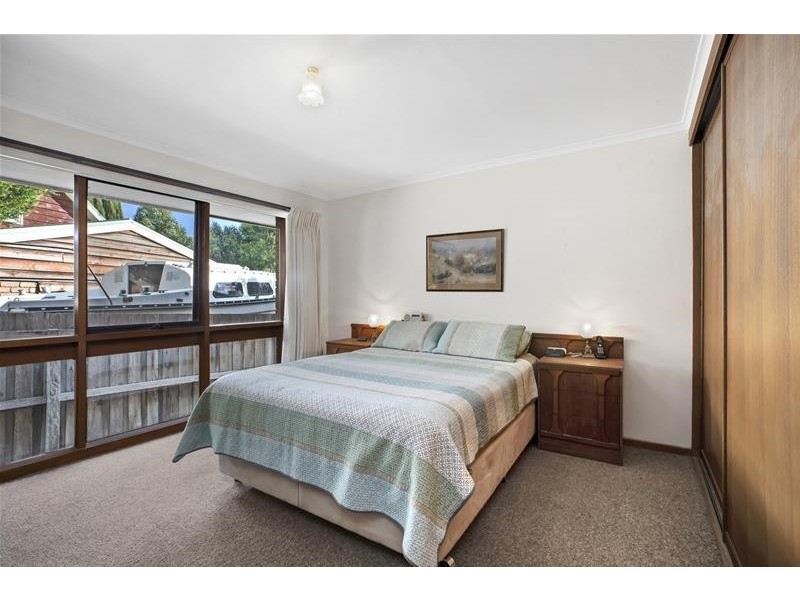15 Loupe Crescent, Leopold VIC 3224
