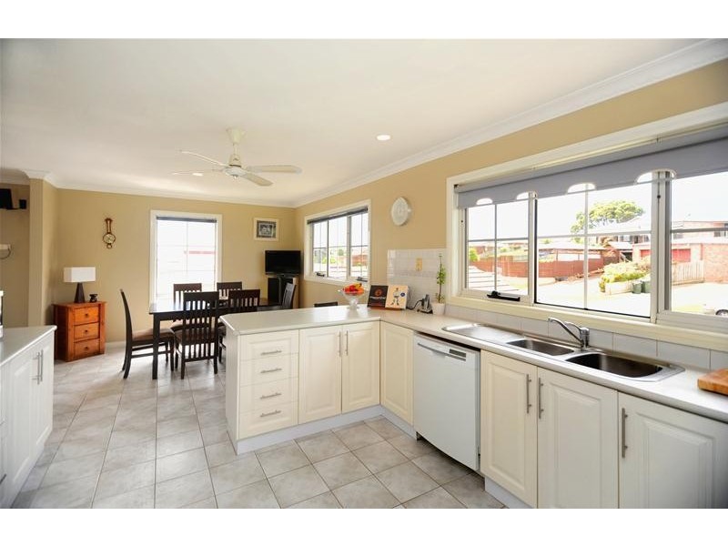 4 Ridgeview Court, Leopold VIC 3224