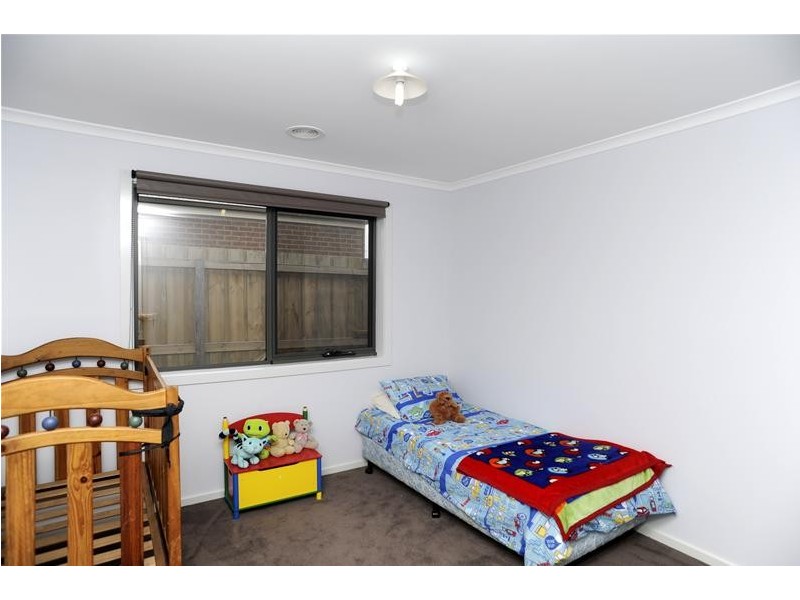 24 Curtain Drive, Leopold VIC 3224