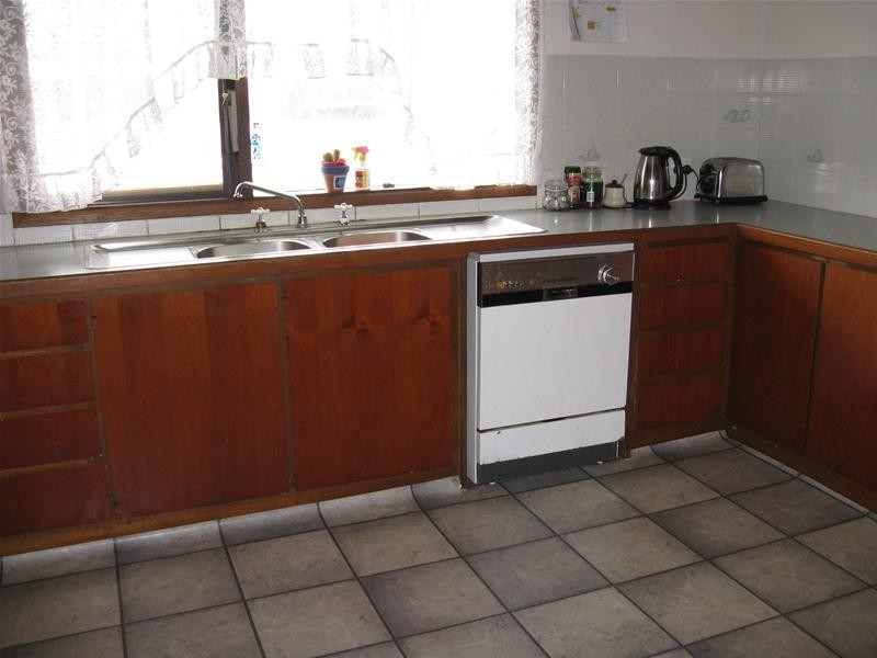 2 Allanvale Avenue, Leopold VIC 3224