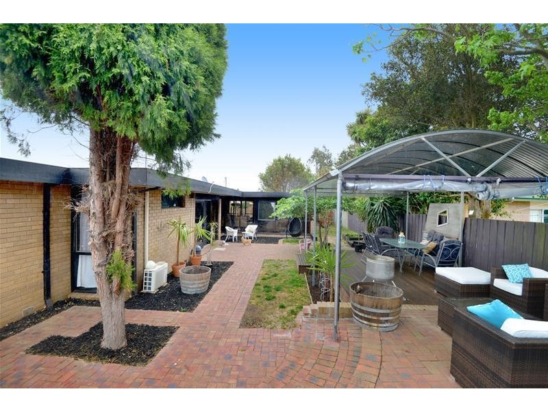 6 Allanvale Avenue, Leopold VIC 3224