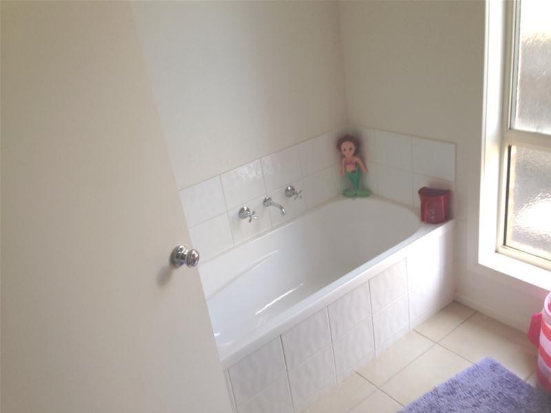 42 Pollard Drive, Leopold VIC 3224