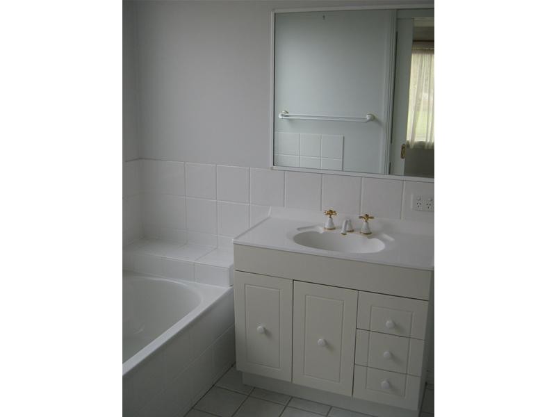 14 Roseworth Close, Leopold VIC 3224