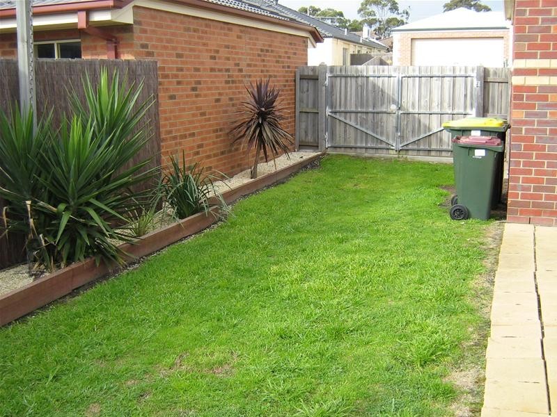 14 Roseworth Close, Leopold VIC 3224