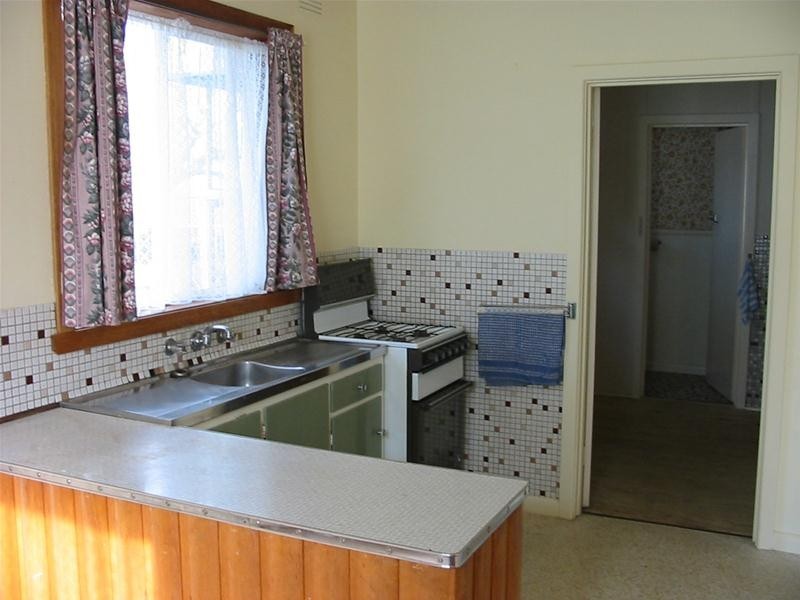 35 Craigie Road, Newtown VIC 3220