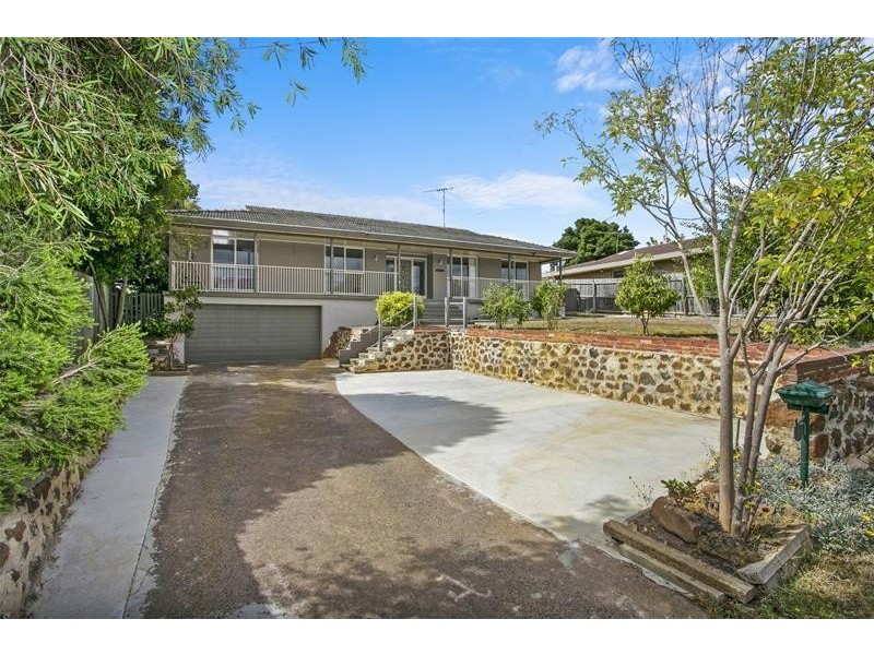 10 Clivedon Court, Leopold VIC 3224