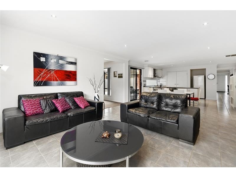 29 Morrow Crescent, Leopold VIC 3224