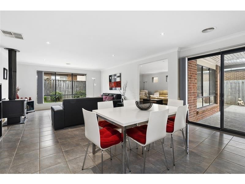 29 Morrow Crescent, Leopold VIC 3224