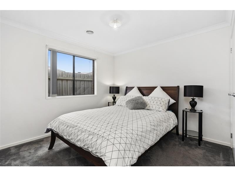 29 Morrow Crescent, Leopold VIC 3224