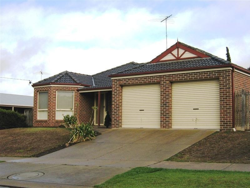 35 Roditis Drive, Ocean Grove VIC 3226