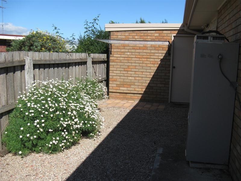 5 3-5 Govett Crescent, St Albans Park VIC 3219