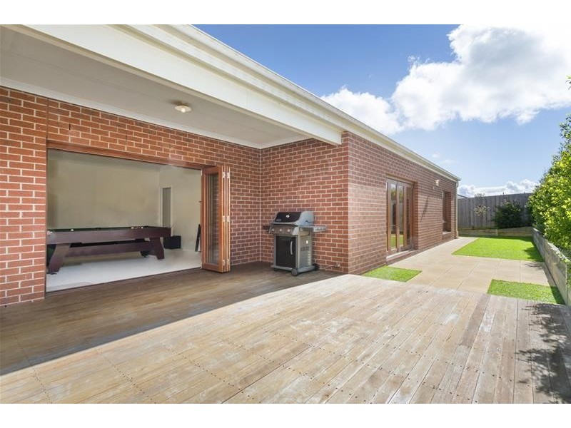 11 Chianti Grove, Leopold VIC 3224