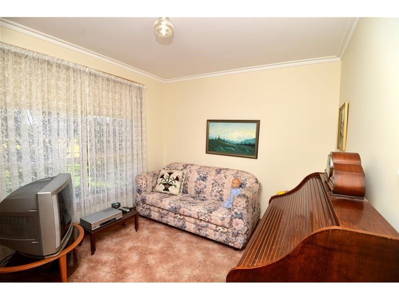 6 Highland Way, Leopold VIC 3224