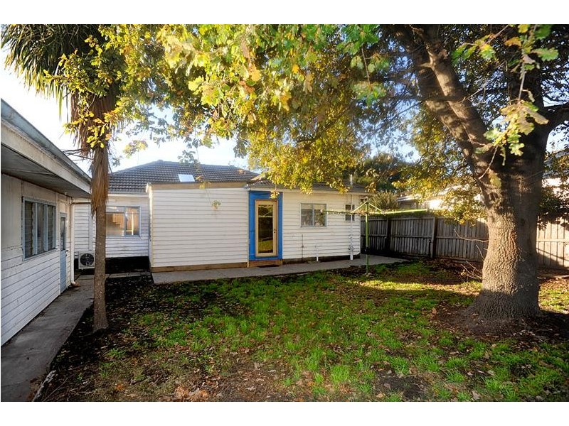 5 Longview Avenue, Leopold VIC 3224