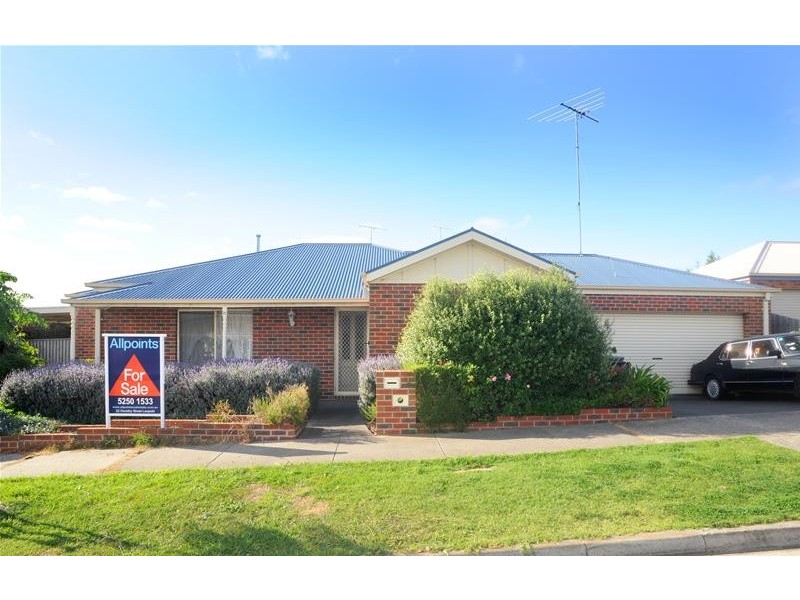 16 Pine Grove, Leopold VIC 3224