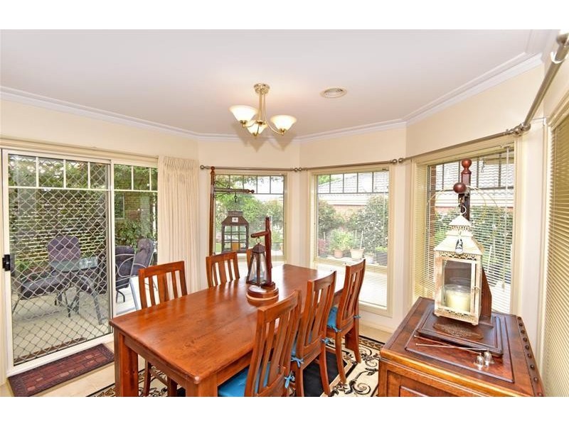 30 Huon Crescent, Leopold VIC 3224