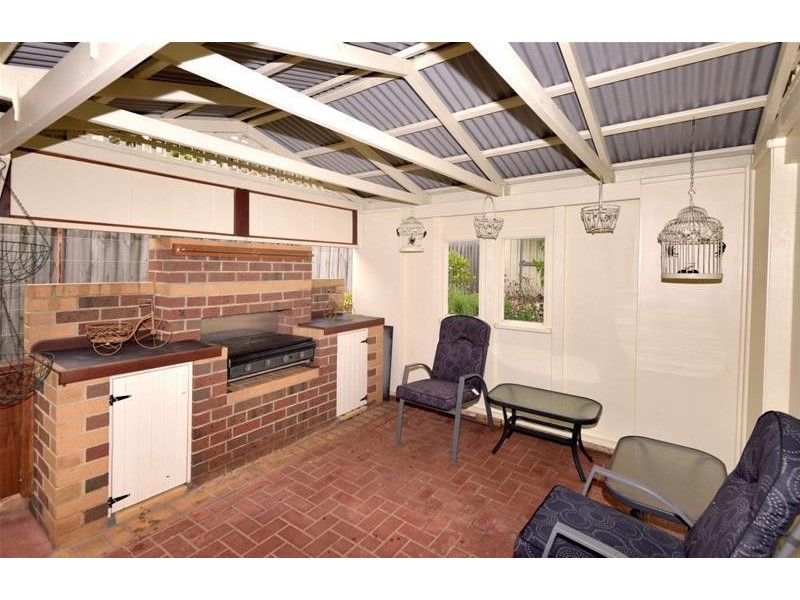 30 Huon Crescent, Leopold VIC 3224