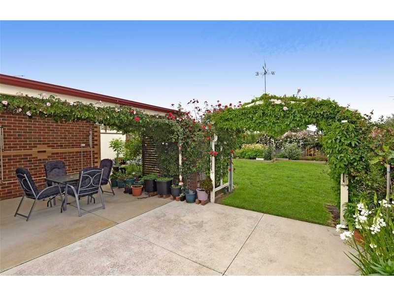 30 Huon Crescent, Leopold VIC 3224