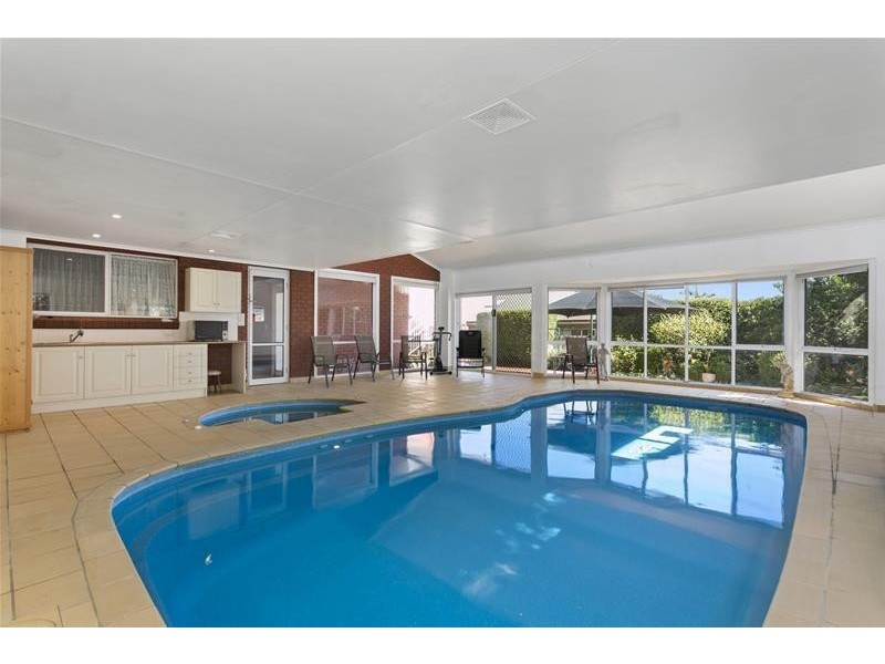 5 Mandlay Close, Leopold VIC 3224