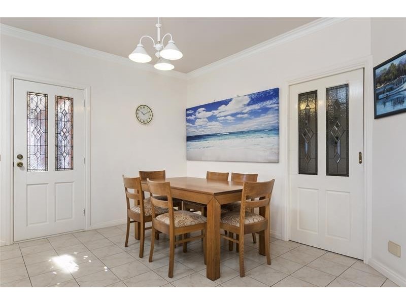 5 Mandlay Close, Leopold VIC 3224