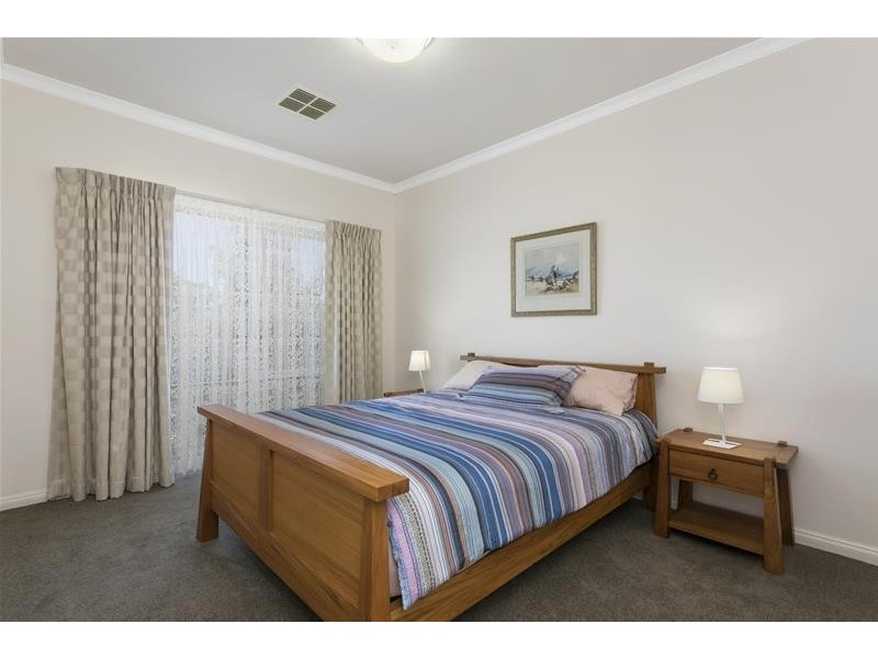 5 Mandlay Close, Leopold VIC 3224