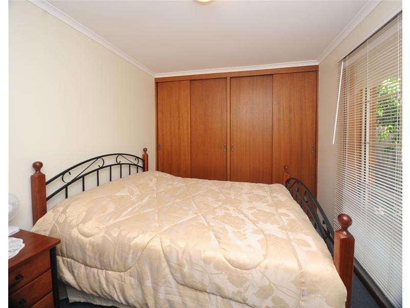 2/24 Cornthwaite Crescent, Leopold VIC 3224