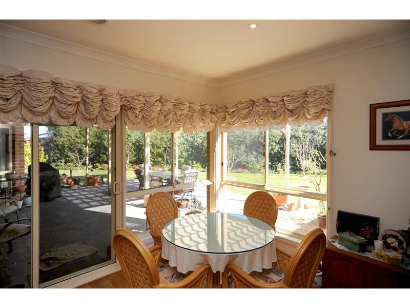 28 Balmoral Gardens, Leopold VIC 3224