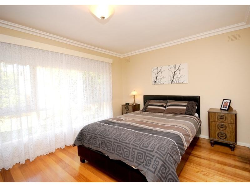 10 Kanimbla Avenue, Leopold VIC 3224