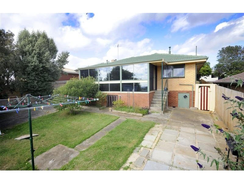 10 Kanimbla Avenue, Leopold VIC 3224