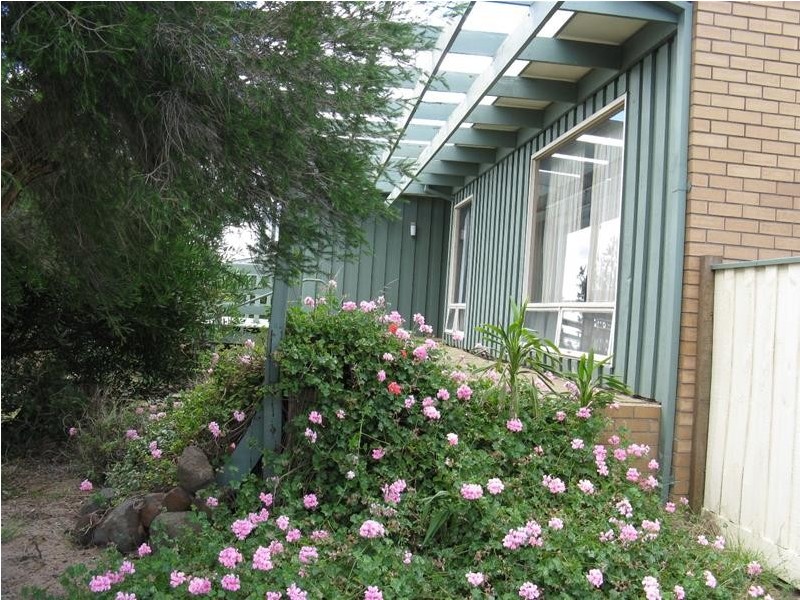 1 Clivedon Court, Leopold VIC 3224